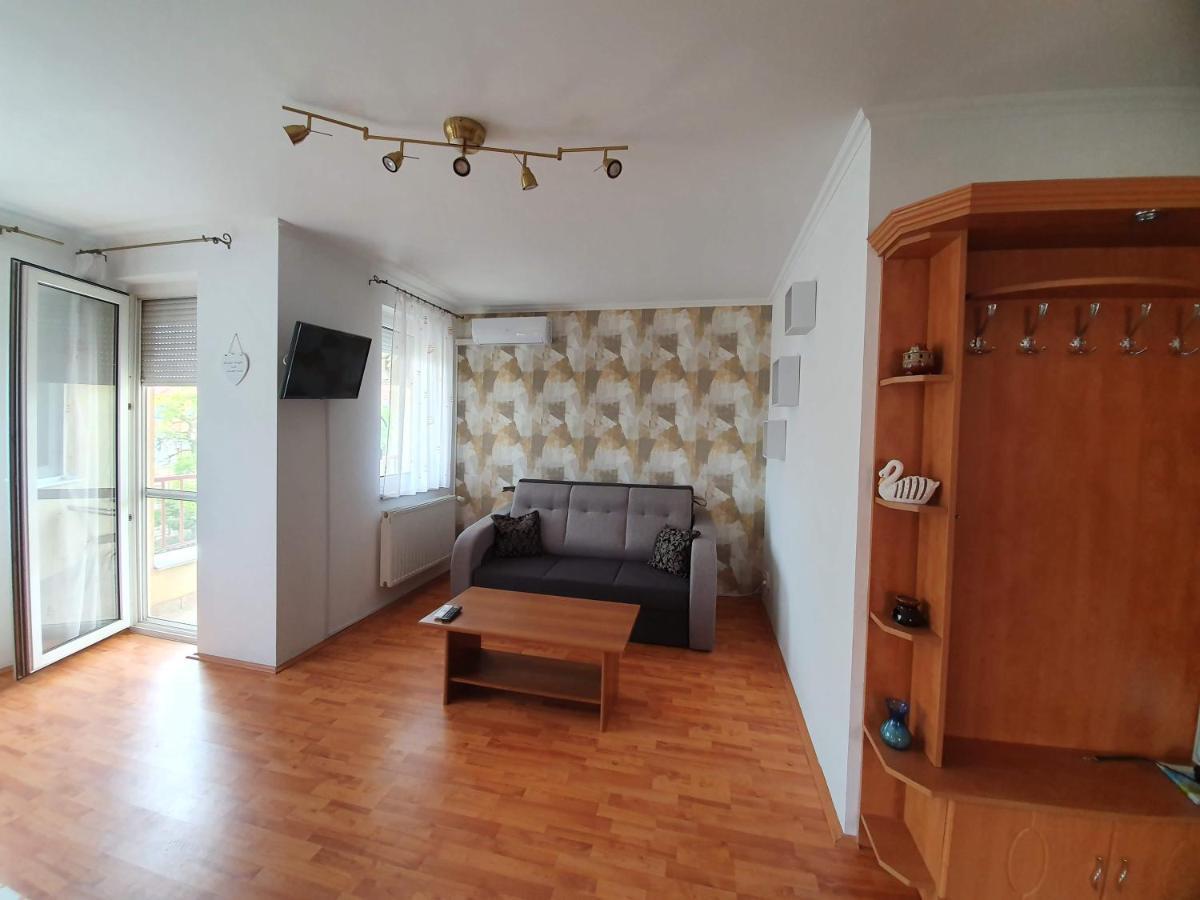 Fischer Apartman 3 Hajduszoboszlo Exterior photo
